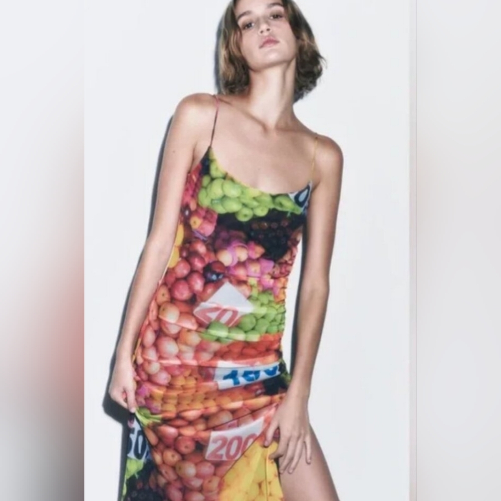 - Zara NWT ALL OVER FRUIT PRINT STPRAPPY MIDI BLOGGERS FAVORITE